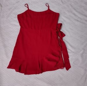 Lulus size XL ,this dress looks small,17 inch of armpits to armpits beautiful.